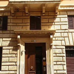 House 4 Mori Rome